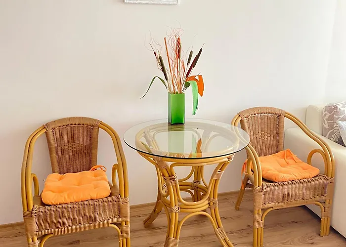 тристаен в затворен комплекс Апартамент